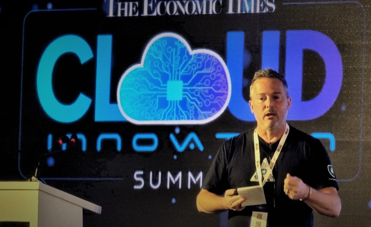scott speaking at et summit