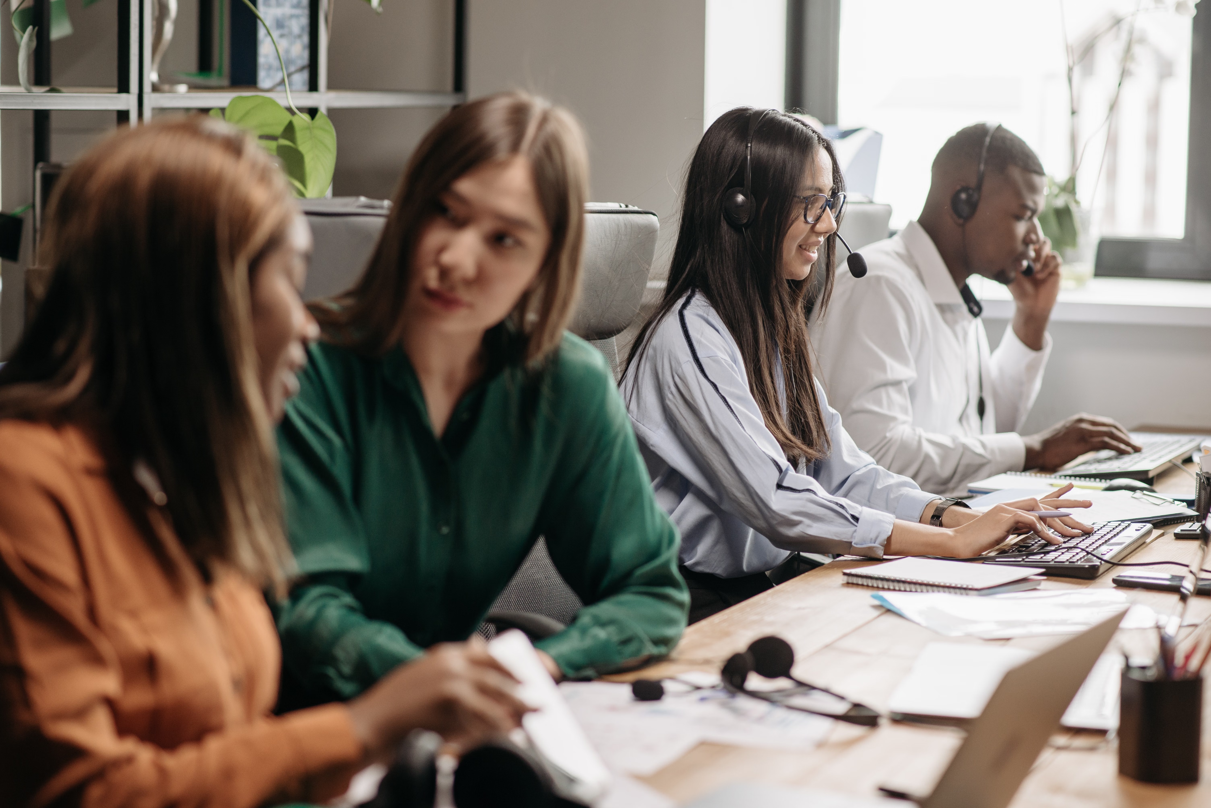 Enreap experts collaborating